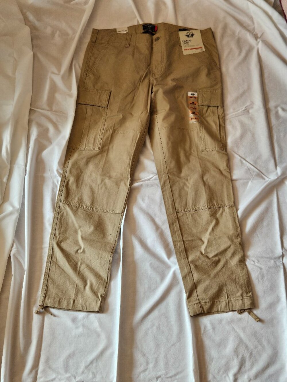 Dockers Men’s Cargo Pants Slim Tapered Fit Khaki 34x30 NWT
